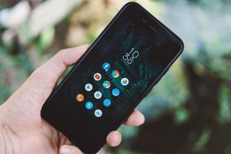 Smartphone mit App-Oberfläche